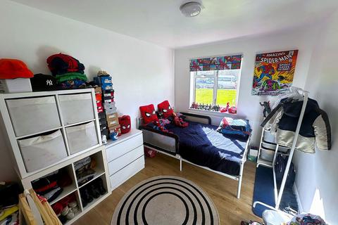 undefined, Bourne Avenue, Hayes, UB3 1QX