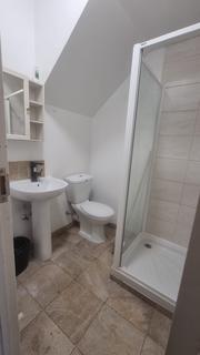 3 bedroom flat to rent, Mayfield Avenue, Ealing, London