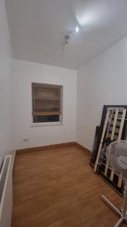 3 bedroom flat to rent, Mayfield Avenue, Ealing, London