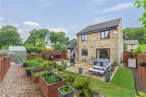 4 bedroom detached house for sale, The Paddock, Baildon, West Yorkshire, BD17