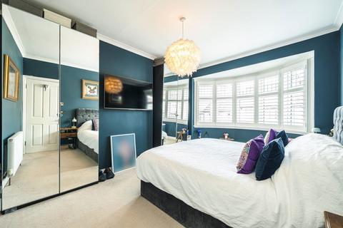 30 Holmesley Road, London, SE23 1PJ