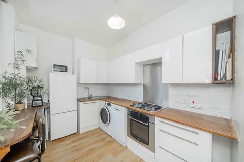1 bedroom flat for sale, Gascony Avenue, London NW6
