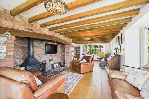 4 bedroom detached house for sale, Summerhill Road, Little Mountain, Gwersyllt, Wrexham