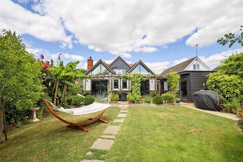 5 bedroom detached house for sale, Writtle Road, Essex CM1