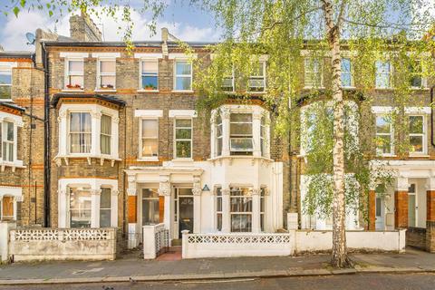 St. Luke's Avenue, London SW4