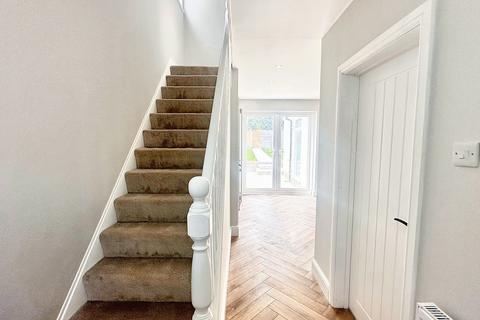 undefined, Binley Road, Binley, CV3