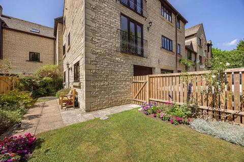 undefined, Bowbridge Lock, Stroud, Gloucestershire, GL5