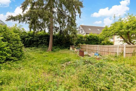 2 bedroom property with land for sale, Three Bridges Road, Crawley RH10