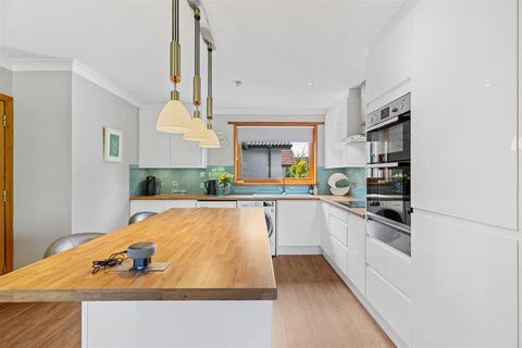 5 bedroom detached bungalow for sale, Knockard Place, Pitlochry PH16