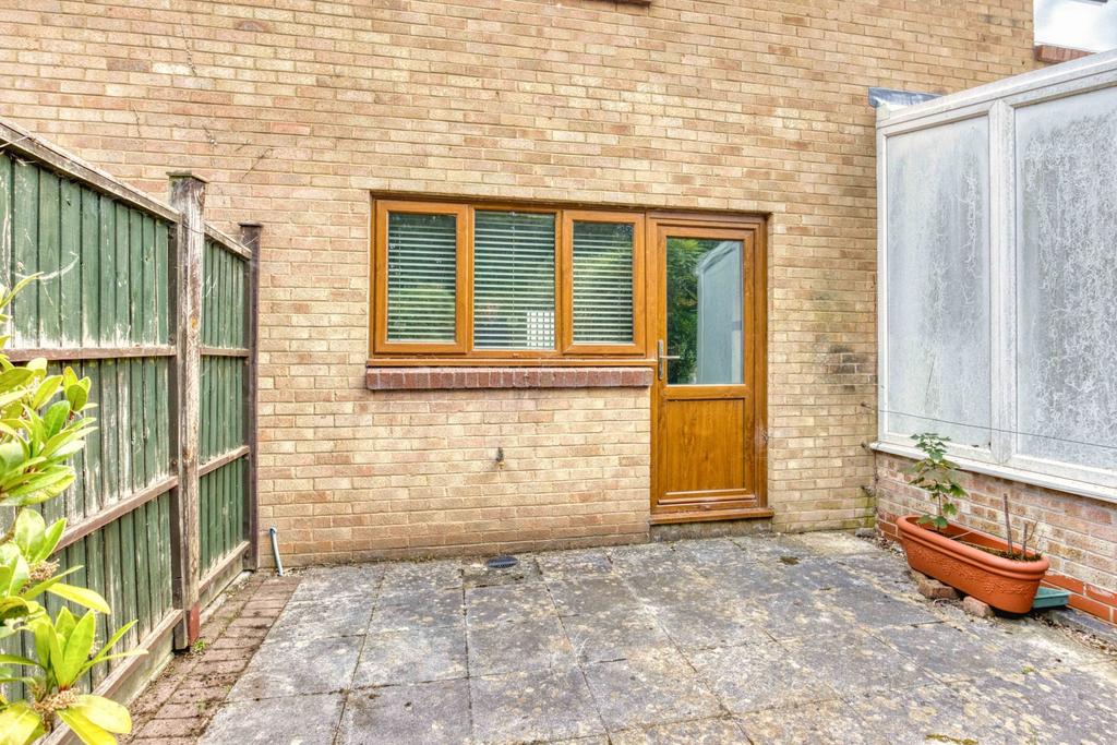 Ewemove Taunton - Allington Close (5)