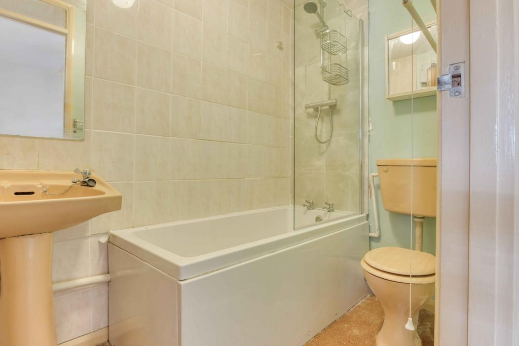 Ewemove Taunton - Allington Close (15)