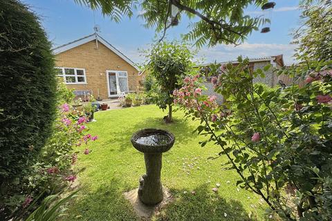3 bedroom detached bungalow for sale, Trem Cinmel, Towyn, Conwy, LL22