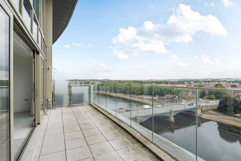 3 bedroom penthouse for sale, Penthouse 12, The Waterside Apartments, Pavilion Road, West Bridgford, Nottingham, Nottinghamshire, NG2