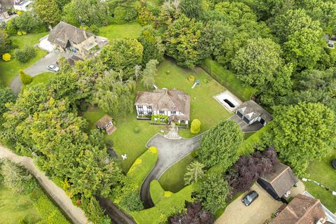 4 bedroom detached house for sale, Lock Avenue Maidenhead, Berkshire, SL6 8JW