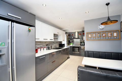 undefined, Howley Close, Irlam, M44
