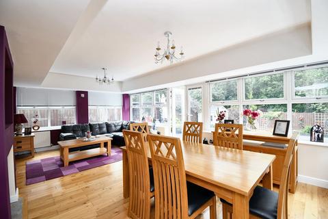 undefined, Howley Close, Irlam, M44