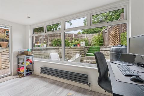 21 Ashwell Close, Graveley, Hitchin, SG4 7LH