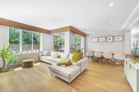 3 bedroom flat for sale, Eton Avenue, Belsize Park, NW3