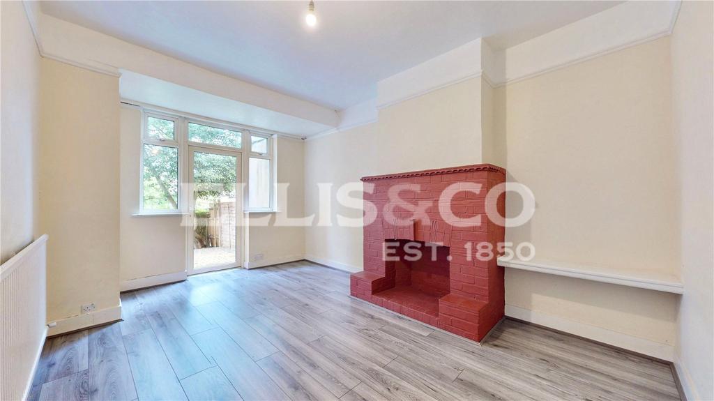 House in Harrow - View 4