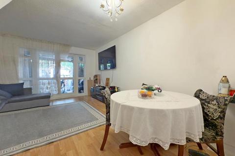 undefined, Moreton Avenue, Isleworth, TW7