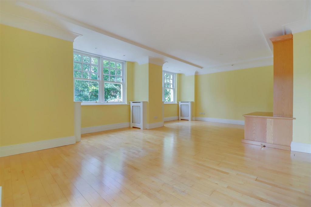 LOUNGE2.jpg
