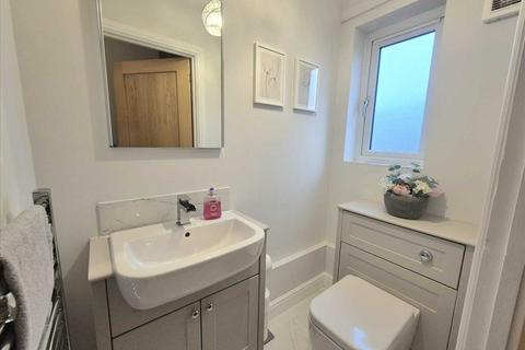 undefined, Porth CF39