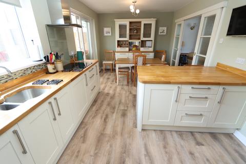 5 bedroom terraced house for sale, Kingston Drive, Whitley Bay, Tyne & Wear, NE26 1JH