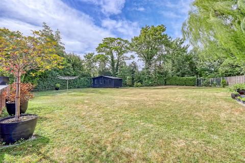 undefined, Kingsmead Close, Roydon