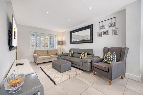 undefined, Kingsmead Close, Roydon
