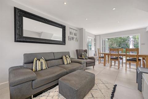 undefined, Kingsmead Close, Roydon