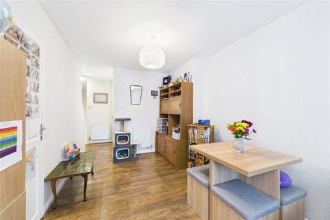 2 bedroom maisonette for sale, Wakehams Green Drive, Pound Hill, Crawley, West Sussex, RH10