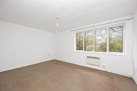2 bedroom flat for sale, Laine Close, Brighton