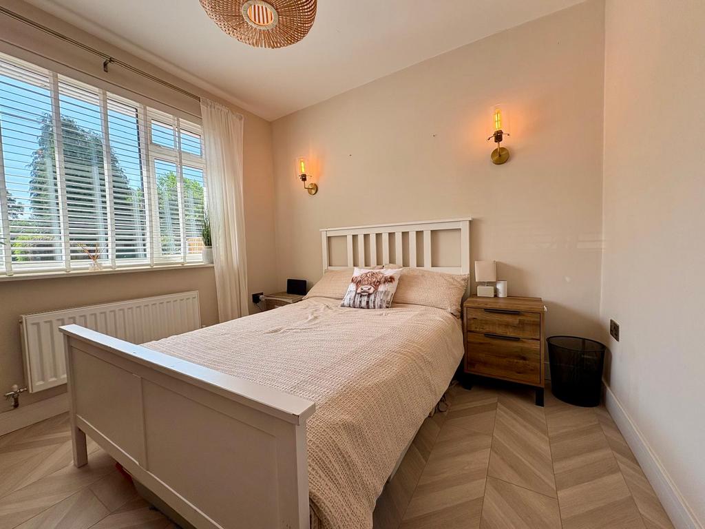 Bedroom2 (2).jpeg