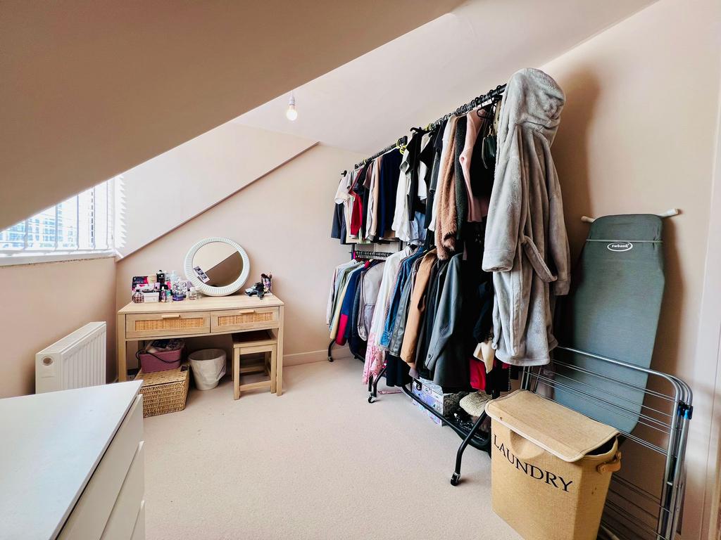 BEDROOM3.jpg
