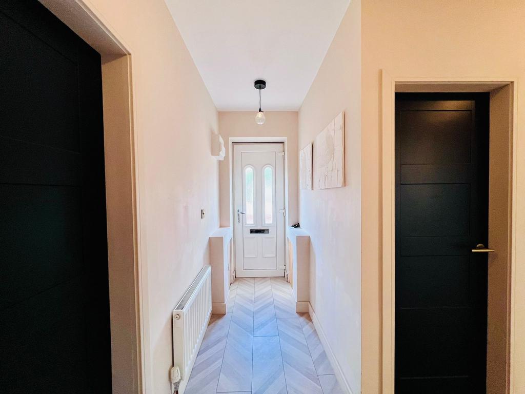 HALLWAY.jpg