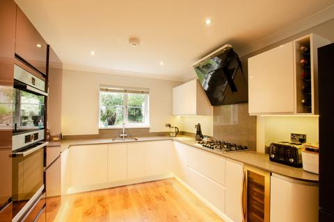 4 bedroom detached house for sale, 49 Kestell Parc, Bodmin, PL31 1HP