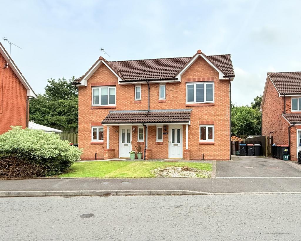 41 Caulstran Street, Dumfries, DG2 9 FN - Braidwood