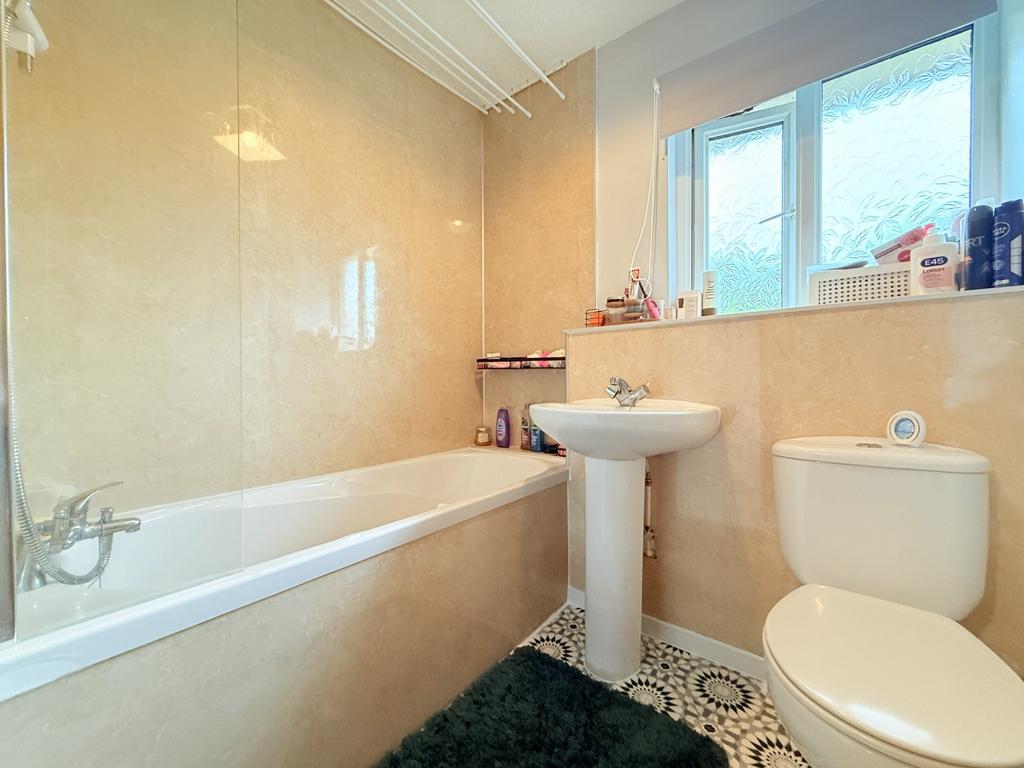 41 Caulstran Street, Dumfries, DG2 9 FN - Braidwood