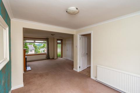 44 Greenhill Park, Penicuik, EH26 9EX