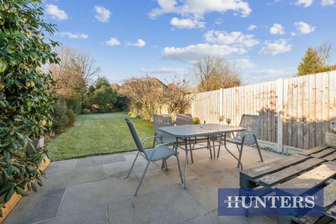 23 Avon Close, Worcester Park, KT4 7AQ