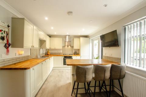 5 bedroom detached house for sale, Mayfield Close, Bodmin, PL31 2HD