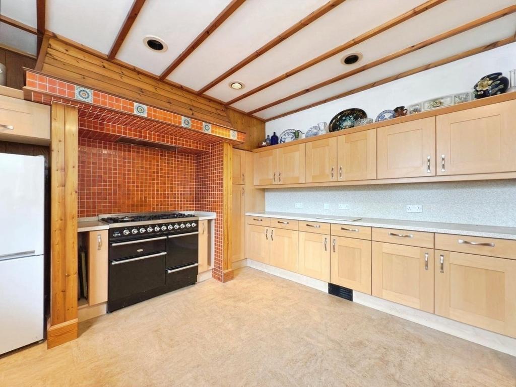 Pbox-kitchen-331098.jpeg