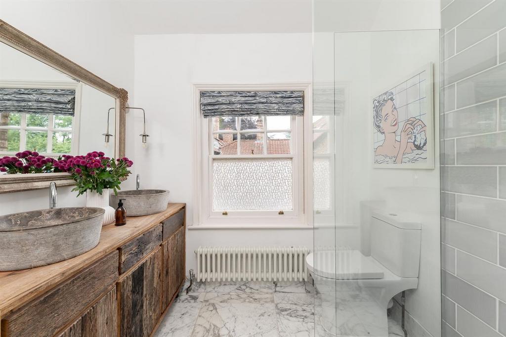 Family bathroom