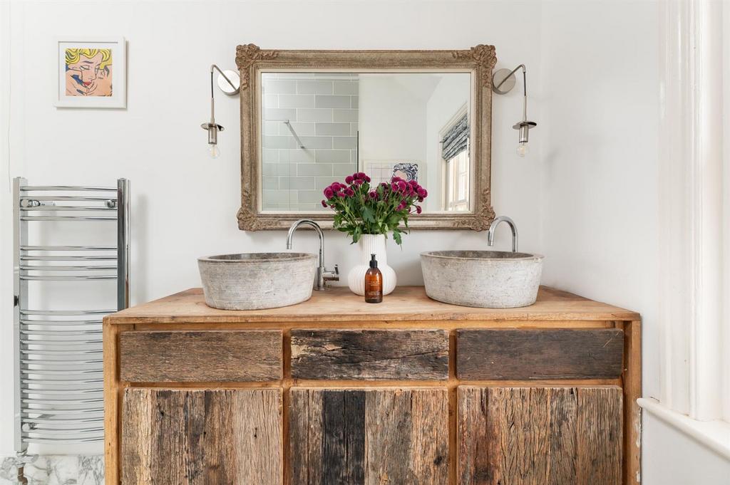 Family bathroom