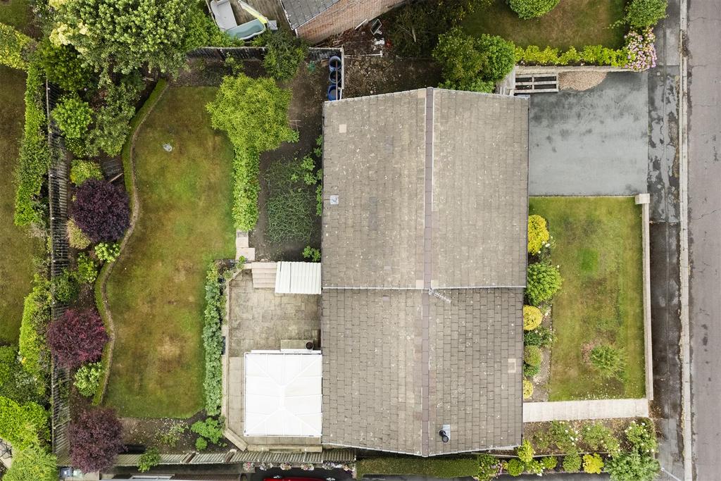 Bramleys Estate Agents - Gleneagles Way - Fixby (4