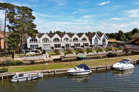 4 bedroom house for sale, Riverside, Mill Lane, Buckinghamshire, SL6
