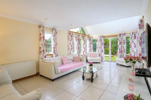 undefined, 11 McInnes Gardens, Cupar, KY15
