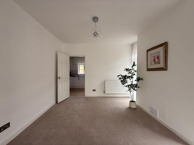 11 heol hir living room.jpg
