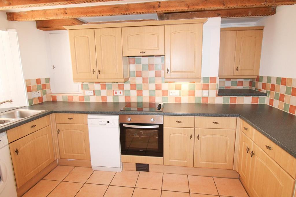 KITCHEN (1).jpg