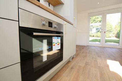 44 Lightfoot Road, Uttoxeter, ST14 7HB